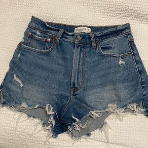 Abercrombie Curve Love shorts